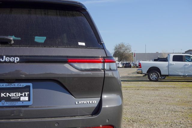 new 2025 Jeep Grand Cherokee car, priced at $42,795