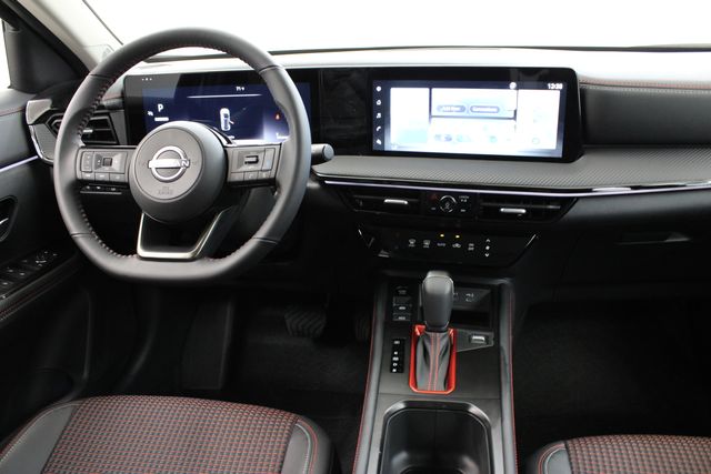 new 2025 Nissan Kicks car, priced at $29,430