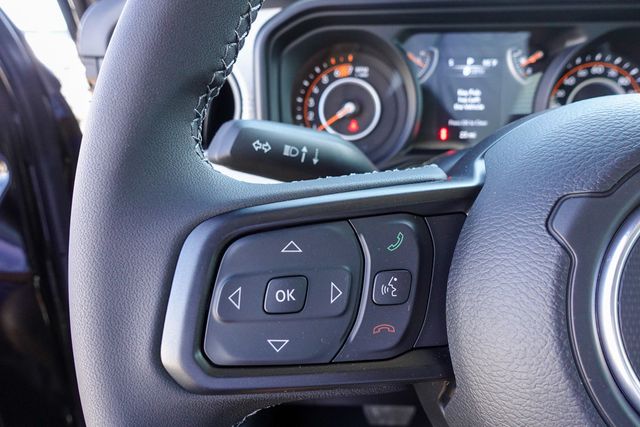 new 2025 Jeep Wrangler car, priced at $40,180