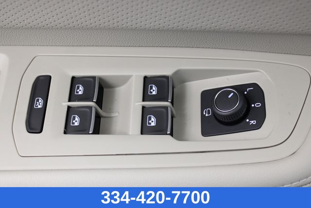 new 2025 Volkswagen Atlas car, priced at $54,310