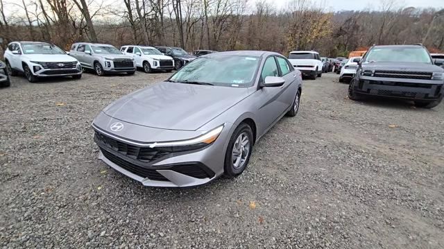 new 2025 Hyundai Elantra car, priced at $23,224