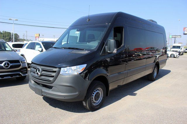 new 2024 Mercedes-Benz Sprinter 3500 car, priced at $77,292