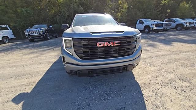 new 2025 GMC Sierra 1500 car, priced at $52,585