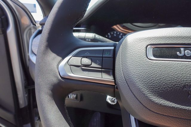new 2025 Jeep Compass car, priced at $25,610