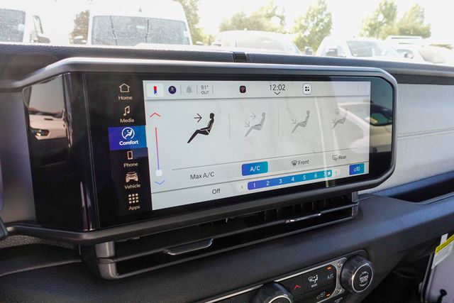 new 2025 Jeep Wrangler car, priced at $42,085