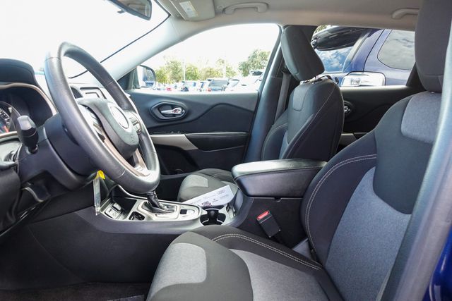 used 2018 Jeep Cherokee car, priced at $12,988