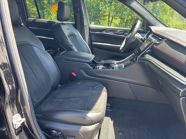 used 2022 Jeep Grand Cherokee car, priced at $37,699