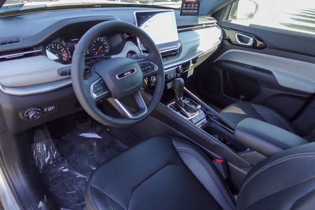 new 2025 Jeep Compass car, priced at $30,435