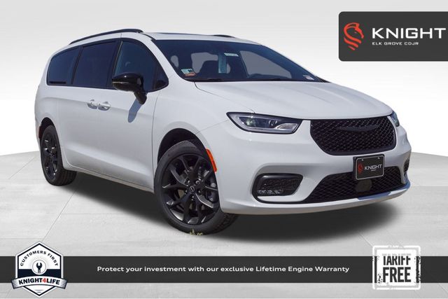 new 2025 Chrysler Pacifica car, priced at $53,494