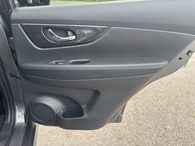 used 2019 Nissan Rogue car, priced at $18,999