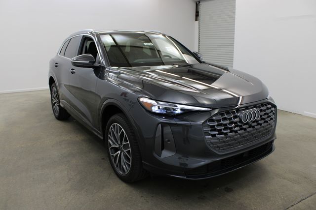 new 2025 Audi Q5 car, priced at $60,975