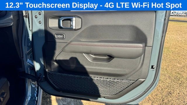 new 2025 Jeep Gladiator car, priced at $49,094