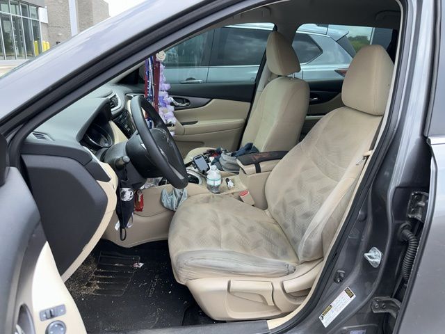 used 2016 Nissan Rogue car