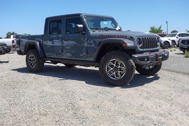 new 2025 Jeep Gladiator car, priced at $47,985