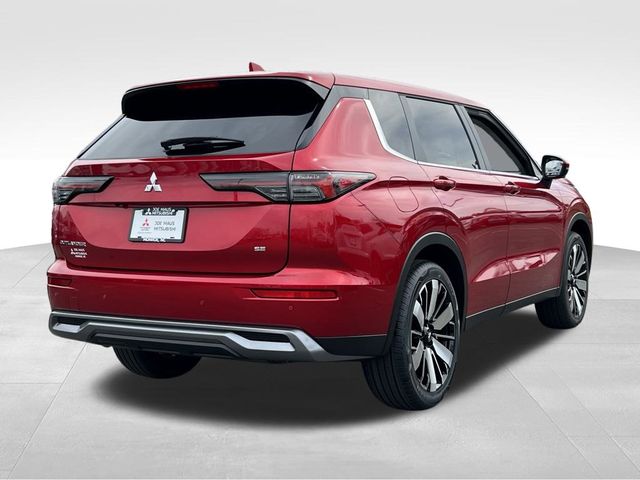 used 2025 Mitsubishi Outlander car, priced at $27,499