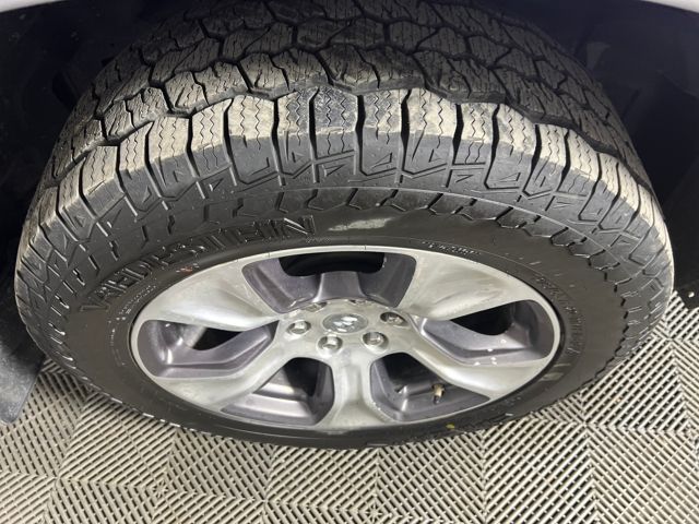 used 2021 Ram 1500 car, priced at $30,000