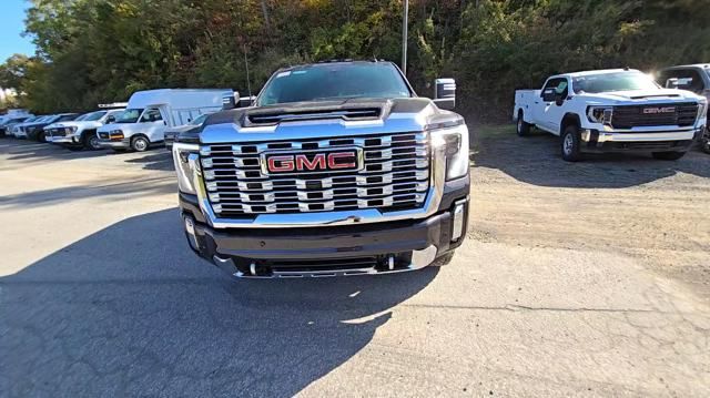 new 2025 GMC Sierra 2500HD car, priced at $83,650