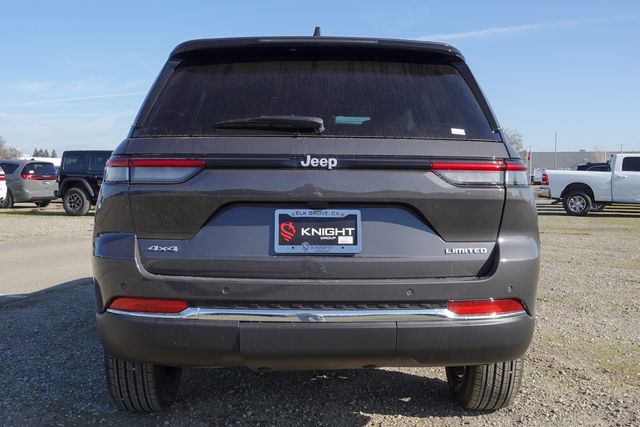 new 2025 Jeep Grand Cherokee car, priced at $42,795