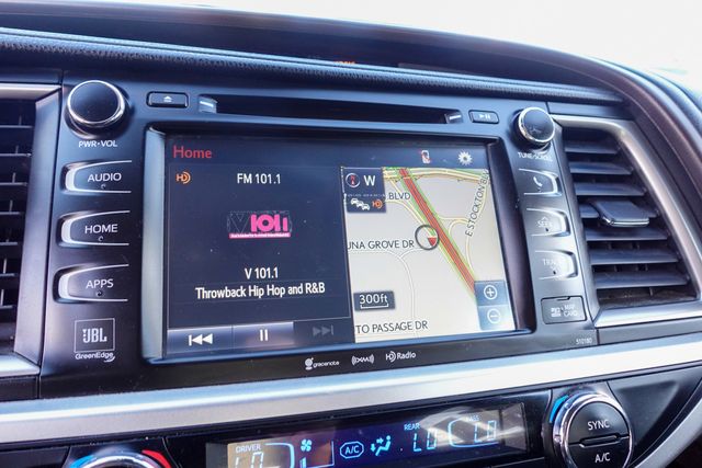 used 2018 Toyota Highlander Hybrid car, priced at $22,400