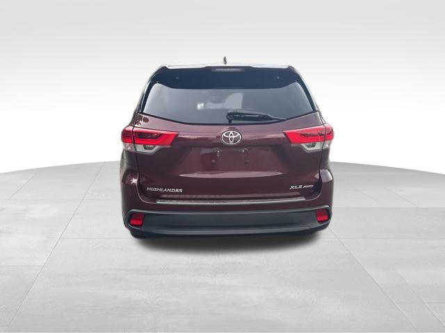 used 2019 Toyota Highlander car, priced at $18,999