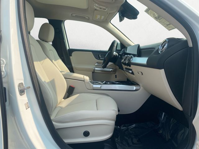 new 2025 Mercedes-Benz GLB car, priced at $48,920