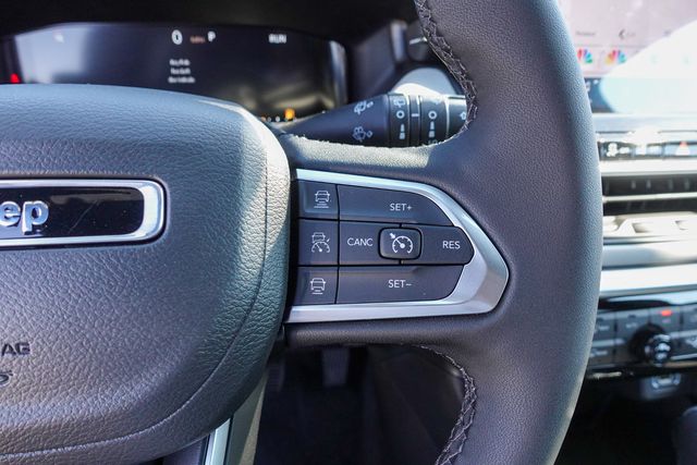 new 2025 Jeep Compass car, priced at $39,285