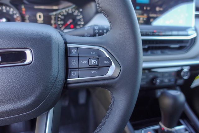 new 2025 Jeep Compass car, priced at $31,340