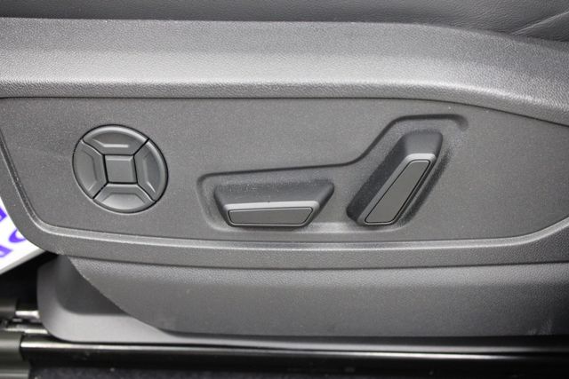new 2025 Audi Q5 car, priced at $61,300