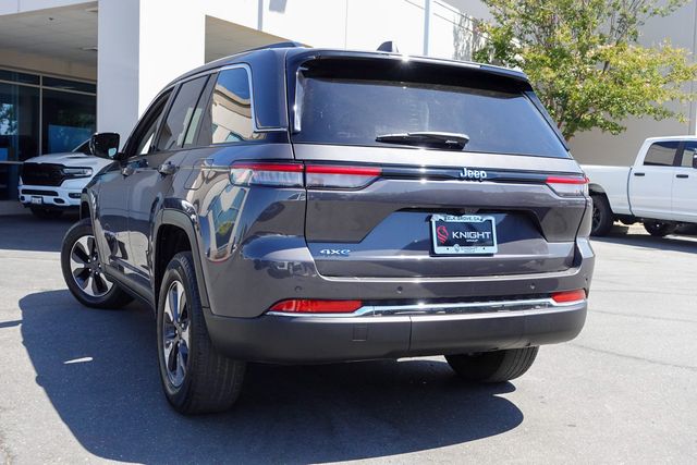used 2024 Jeep Grand Cherokee car, priced at $29,489