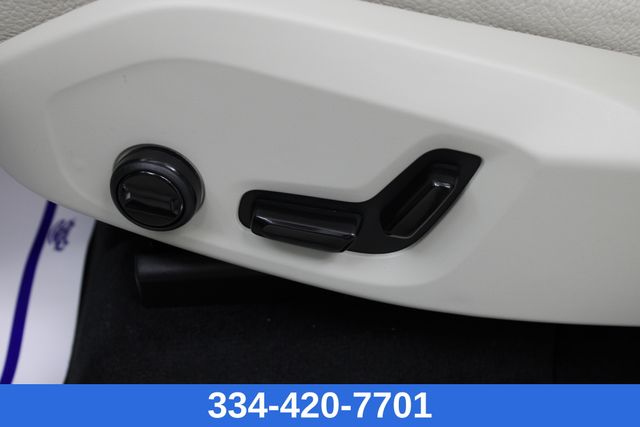 new 2025 Volvo XC60 car, priced at $55,360