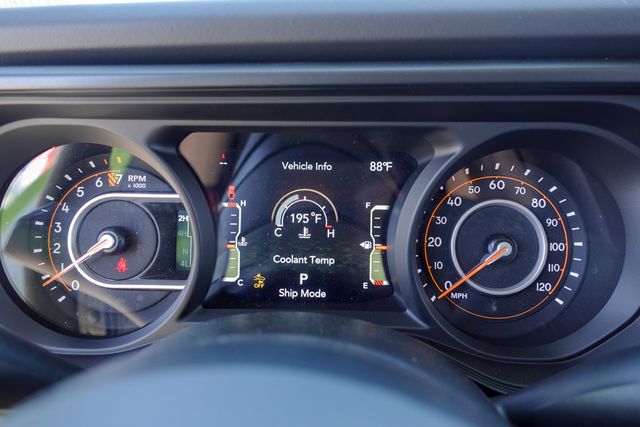new 2025 Jeep Gladiator car, priced at $46,270
