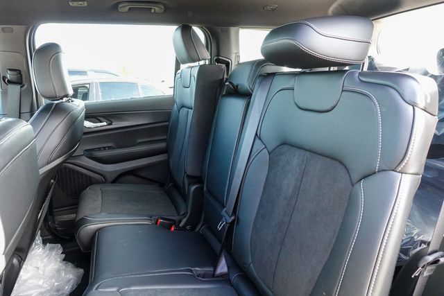 new 2025 Jeep Grand Cherokee L car, priced at $41,120