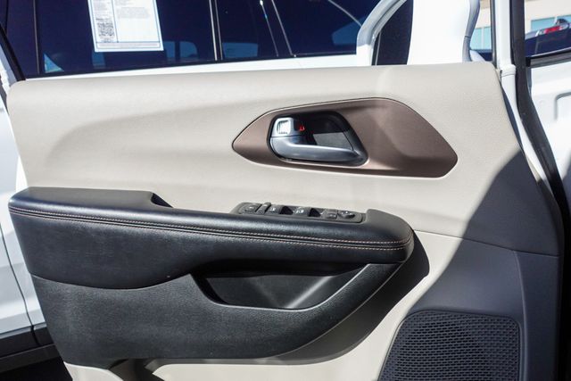 used 2018 Chrysler Pacifica car, priced at $15,990