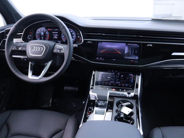 new 2025 Audi Q7 car, priced at $73,540
