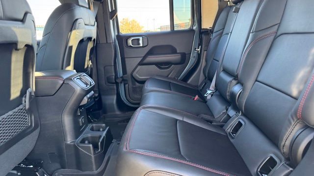 new 2025 Jeep Gladiator car, priced at $49,094