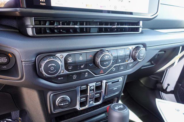 new 2025 Jeep Wrangler car, priced at $55,025