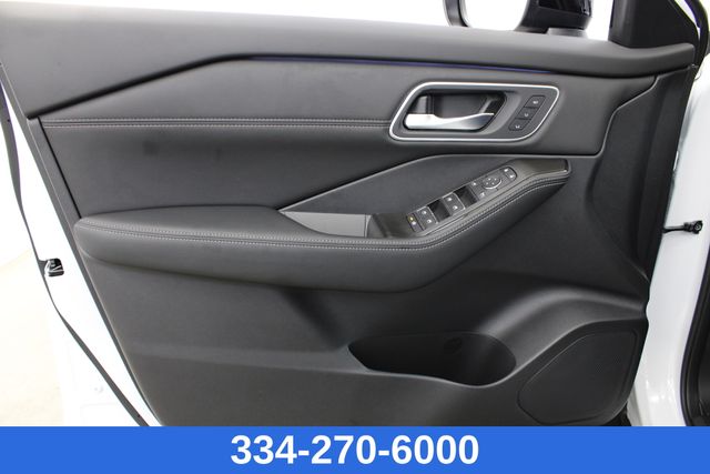 new 2025 Nissan Rogue car, priced at $43,385