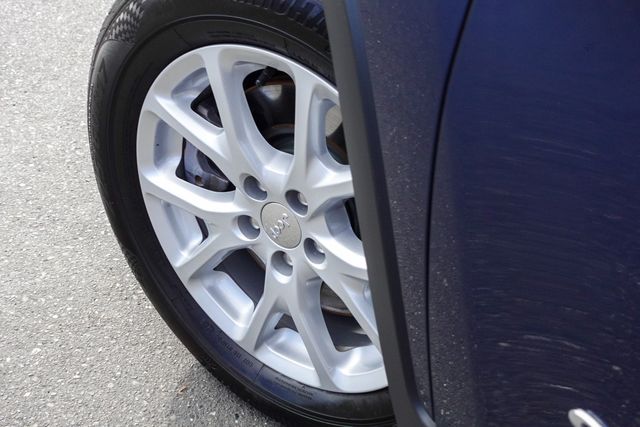 used 2018 Jeep Cherokee car, priced at $12,988