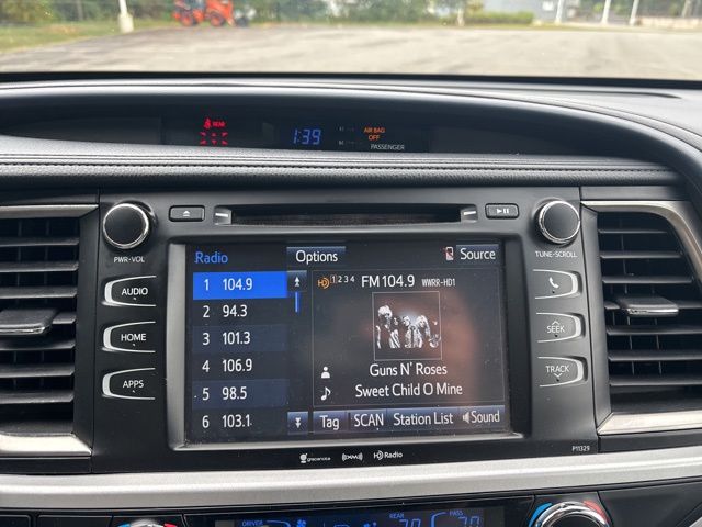 used 2017 Toyota Highlander car, priced at $17,799