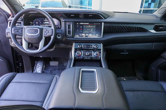 used 2024 GMC Yukon car, priced at $73,798