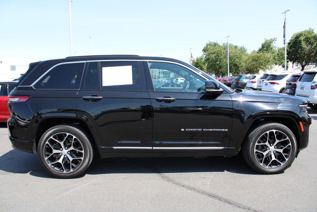 used 2022 Jeep Grand Cherokee car, priced at $40,689