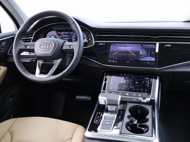 new 2025 Audi Q7 car, priced at $66,095