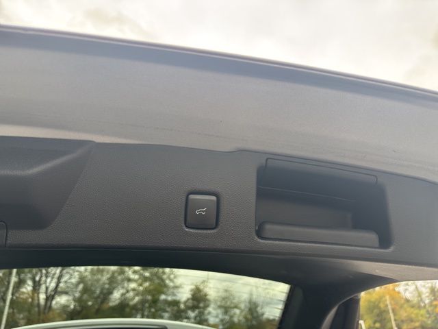 used 2021 Ford Escape Hybrid car, priced at $16,499
