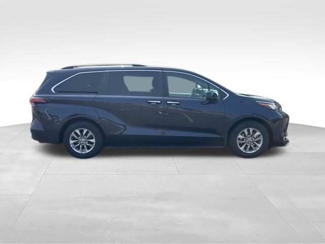 used 2022 Toyota Sienna car, priced at $43,999