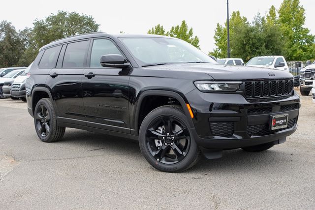 new 2025 Jeep Grand Cherokee L car, priced at $42,870