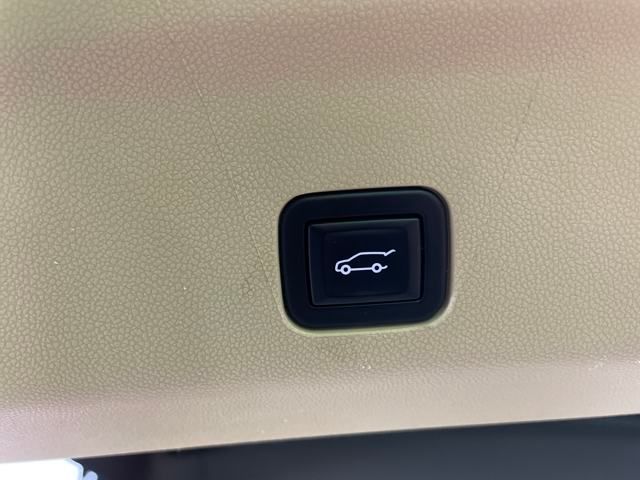 used 2023 Cadillac Escalade ESV car, priced at $69,500