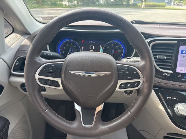 used 2021 Chrysler Pacifica car, priced at $32,699