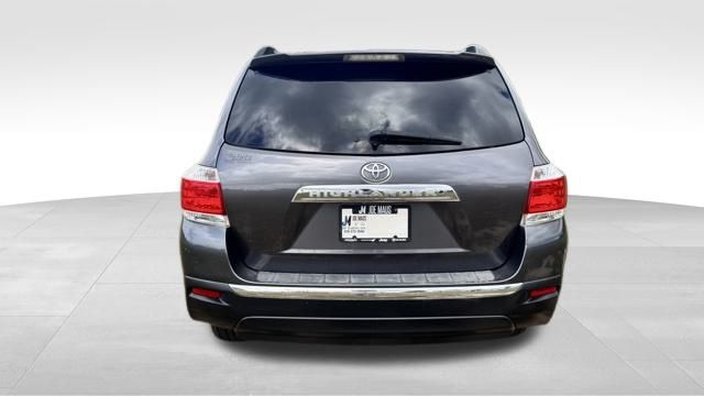 used 2012 Toyota Highlander car, priced at $6,788