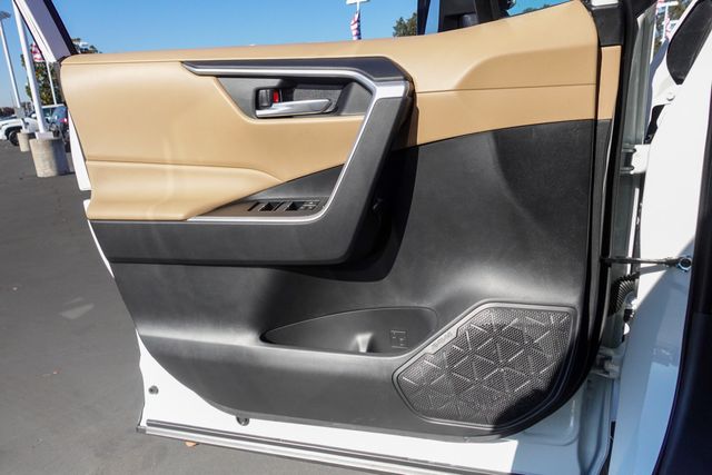 new 2025 Toyota RAV4 car