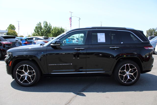 used 2022 Jeep Grand Cherokee car, priced at $40,689